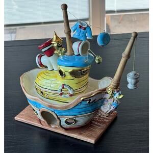 Art of Disney Donald’s House “SS Miss Daisy” Ceramic Tea Light holder, Rare